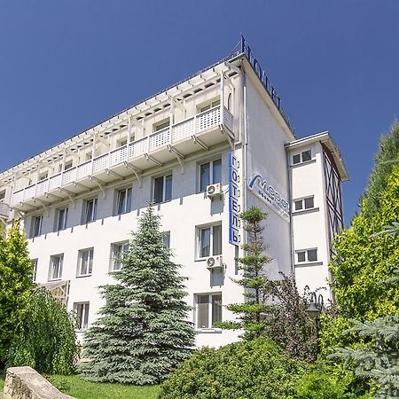 Mariot Medical Center Hotel Trouskavets Extérieur photo