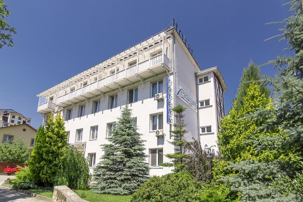 Mariot Medical Center Hotel Trouskavets Extérieur photo