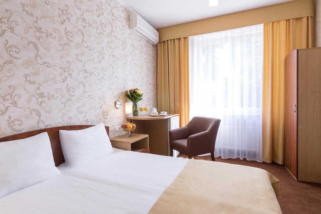 Mariot Medical Center Hotel Trouskavets Extérieur photo