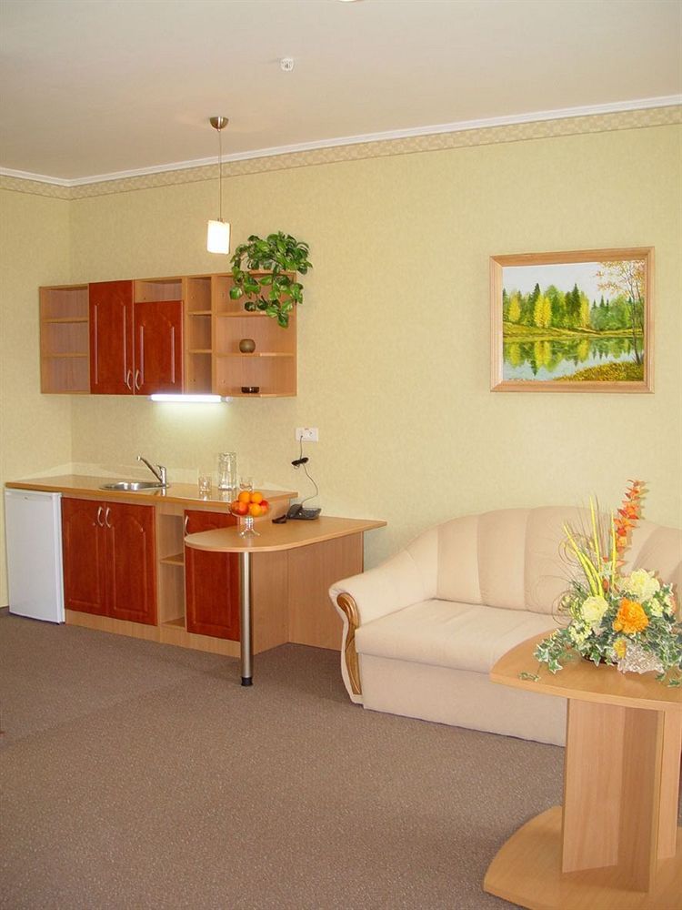 Mariot Medical Center Hotel Trouskavets Extérieur photo
